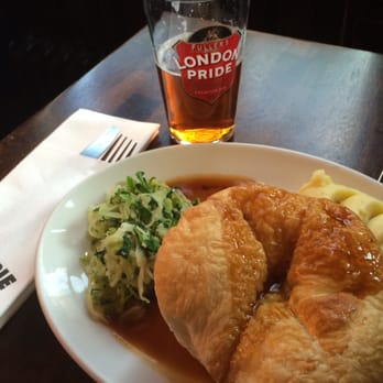 The Blackbird - Chicken, ham hock & Fuller's pie. Fantastic. - Pubs Near Me - London, XGL The Blackbird - Chicken, ham hock & Fuller's pie. Fantastic. - Pubs Near Me - London, XGL