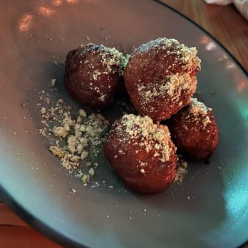 Grann Restaurant - Beignets - Cajun/Creole Near Me - Tacoma, Washington