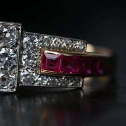 Nassau Buyers - Antique Art Deco Ring