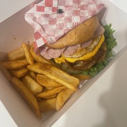 Lumber Jack Burger - Big daddy burger basket with fries