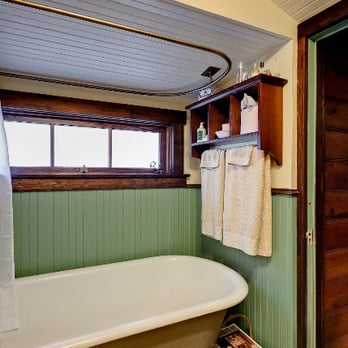Amiable Construction - a bathtub in a bathroom - General Contractors Near Me - Altadena, California Amiable Construction - a bathtub in a bathroom - General Contractors Near Me - Altadena, California