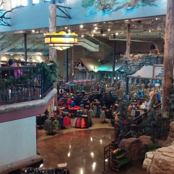 Bass Pro Shops - Outdoor Gear Near Me - Broken Arrow, Oklahoma