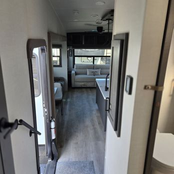 Bobby Combs RV Centers - Mesa - RV Dealers Near Me - Mesa, Arizona