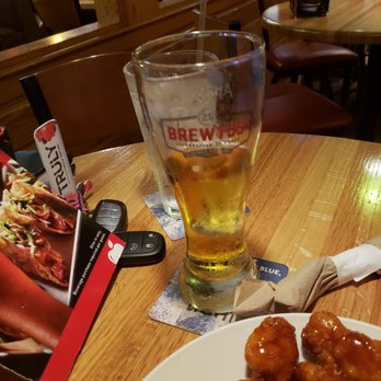 Applebee's Grill + Bar - $4 draft beer - Burgers Near Me - Carmel, Indiana