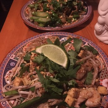 Chez Tao! - Shrimp phat thai - Pan Asian Near Me - Quebec City, Quebec Chez Tao! - Shrimp phat thai - Pan Asian Near Me - Quebec City, Quebec