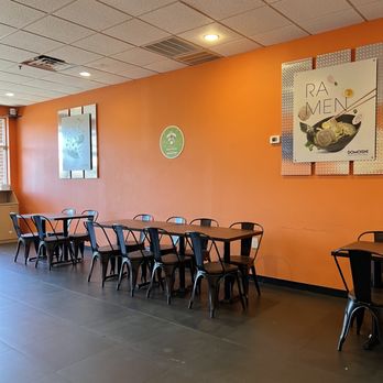 Domoishi - Inside - Asian Fusion Near Me - Glen Allen, Virginia