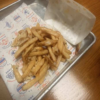 Super Duper Burgers - The most greasy garlic fires - Burgers Near Me - Emeryville, California Super Duper Burgers - The most greasy garlic fires - Burgers Near Me - Emeryville, California