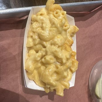 Sugarfire Smoke House - Mac n cheese - Barbeque Near Me - Saint Louis, Missouri
