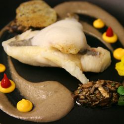 46ème Parallèle - Filet de St-Pierre,champignons Shiitaké et sa marmelade, émulsion soja-mirin