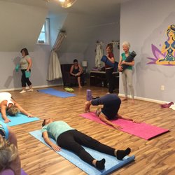 Summer Rain Yoga - Your cozy, neighborhood studio. Small classes/ individual attention.