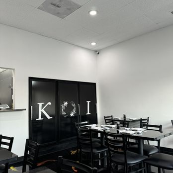 Oroshi Sushi - Interior - Japanese Near Me - Valley Glen, California Oroshi Sushi - Interior - Japanese Near Me - Valley Glen, California