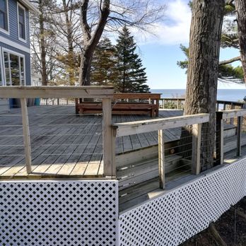 Looking Glass Beachfront Inn - Deck on the front of the house, gorgeous views of Lake Michigan and the beach! - Bed & Breakfast Near Me - Grand Haven, Michigan