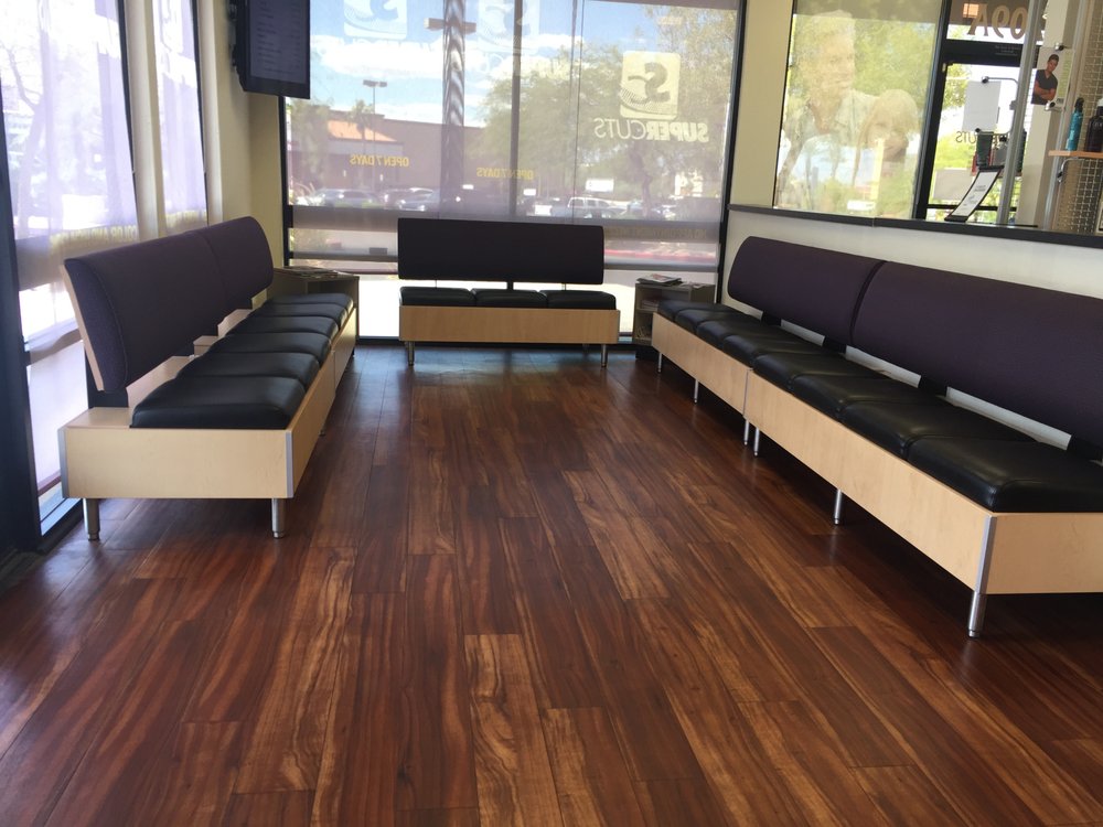 SUPERCUTS Updated October 2024 40 Reviews 209 S Stephanie St