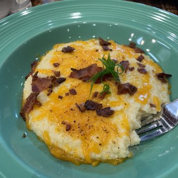 Scratch Kitchen - Bacon, Eggs and Cheddar Grits - Breakfast & Brunch Near Me - Honolulu, Hawaii