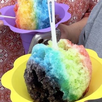 Fruitzen - Gigantic snow cones - Ice Cream & Frozen Yogurt Near Me - Cedar Rapids, Iowa Fruitzen - Gigantic snow cones - Ice Cream & Frozen Yogurt Near Me - Cedar Rapids, Iowa