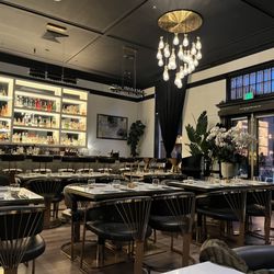First Born Los Gatos - Love the decor. great ambiance