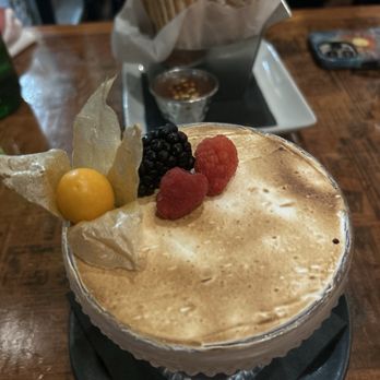 Gustazo Cuban Kitchen & Bar - Tres leches - Cuban Near Me - Waltham, Massachusetts
