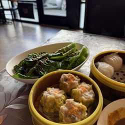 Aberdeen Cafe - Shiu Mai  Steamed Chinese broccoli