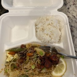 Southern Fried Lumpia - Party Chicken Pancit
