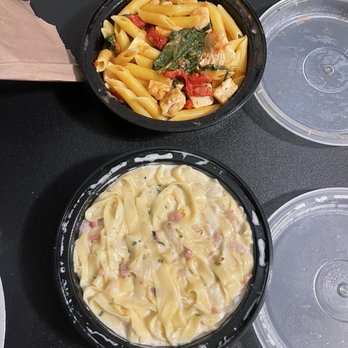 Vignetos Italian Grill - penne sole mio & fettucini cabanara - Italian Near Me - Plantation, Florida Vignetos Italian Grill - penne sole mio & fettucini cabanara - Italian Near Me - Plantation, Florida