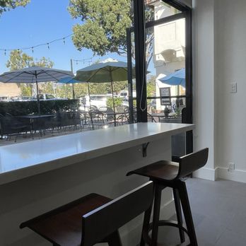 Chapresso - beautiful cafe setting - Bubble Tea Near Me - San Marino, California Chapresso - beautiful cafe setting - Bubble Tea Near Me - San Marino, California