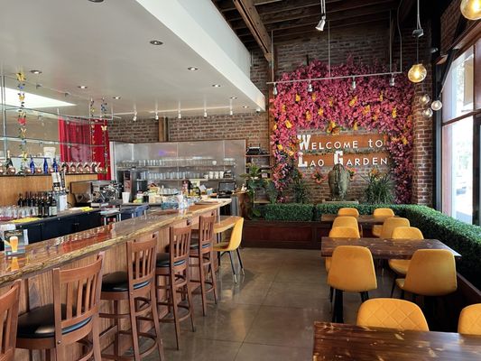 Lao Garden Restaurant & Bar by null