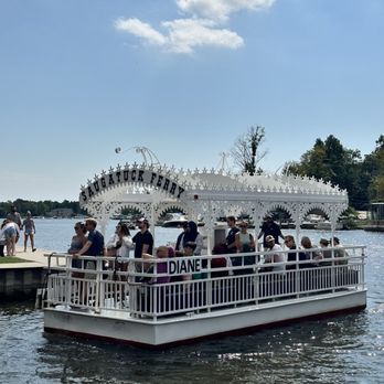 Saugatuck Chain Ferry - Public Transportation Near Me - Saugatuck, Michigan Saugatuck Chain Ferry - Public Transportation Near Me - Saugatuck, Michigan