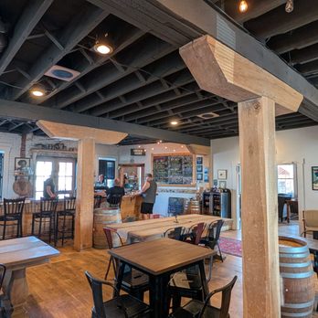 Elkton Brewing Company - Spacious bar area - Breweries Near Me - Elkton, Virginia Elkton Brewing Company - Spacious bar area - Breweries Near Me - Elkton, Virginia