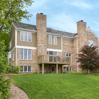Chris Jacobs - Century 21 Circle - We recently sold this Inverness townhome in the Shires of Inverness subdivision - Real Estate Agents Near Me - Inverness, Illinois Chris Jacobs - Century 21 Circle - We recently sold this Inverness townhome in the Shires of Inverness subdivision - Real Estate Agents Near Me - Inverness, Illinois