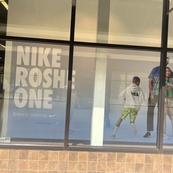 nike outlet leeds sales