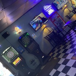 Salty's Pub & Grub