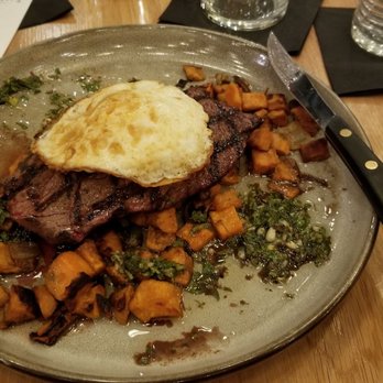 600 Kitchen & Bar - Sirloin steak, sweet potato hash, fried egg. - American Near Me - Kalamazoo, Michigan