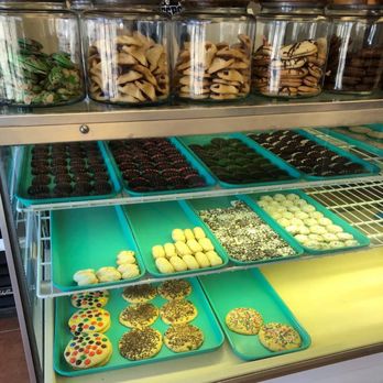 Elizabeth's Bakery - Bakeries Near Me - Wallingford, Connecticut