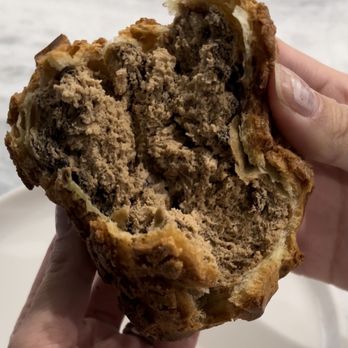 AlimamaTea - Vietnamese Coffee Boba Cream Puff - Desserts Near Me - New York, New York AlimamaTea - Vietnamese Coffee Boba Cream Puff - Desserts Near Me - New York, New York