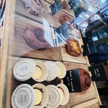 Petitgrain Boulangerie - Bakeries Near Me - Santa Monica, California