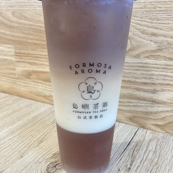 Formosa Aroma - Oriental Beauty Oolong milk tea (oat milk, 70% sweet+ 50% ice + osmanthus jelly). Love seeing the different layers. - Bubble Tea Near Me - Alhambra, California