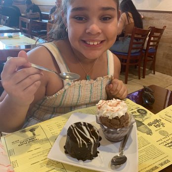 El Rinconcito De Santa Barbara - Dessert chocolate cake and chocolate ice-cream - Latin American Near Me - Hialeah, Florida
