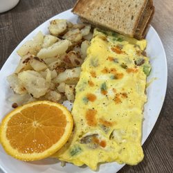 Mil-Lee's Diner - Italian Sausage Omelet (new owner has reduced ingredients & enjoyment)