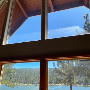 Big Bear Vacations - 1,000$ view, but can't be bothered to clean the windows. - Vacation Rentals Near Me - Big Bear Lake, California Big Bear Vacations - 1,000$ view, but can't be bothered to clean the windows. - Vacation Rentals Near Me - Big Bear Lake, California