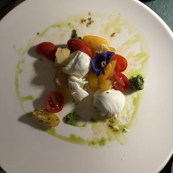 Ristorante Adamo ed Eva - This Caprese salad was fresh and light and full of flavor - Italian Near Me - Positano, SA Ristorante Adamo ed Eva - This Caprese salad was fresh and light and full of flavor - Italian Near Me - Positano, SA