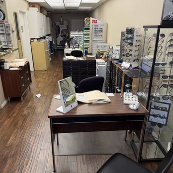 Chu Amy T OD - Optometrists Near Me - Carson, California