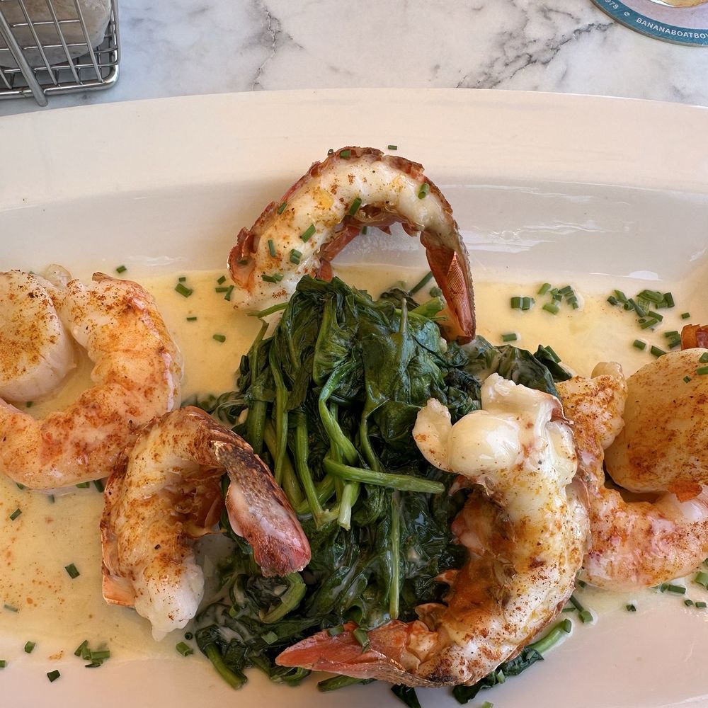 Banana Boat - Mixed seafood bake - Lounges Near Me - Boynton Beach, Florida