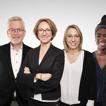Optiker Schütz OHG - Team 2021 - Eyewear & Opticians Near Me - Pforzheim, BW Optiker Schütz OHG - Team 2021 - Eyewear & Opticians Near Me - Pforzheim, BW