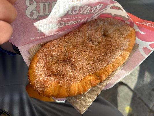 BeaverTails- Queues de Castor (Banff East) by null