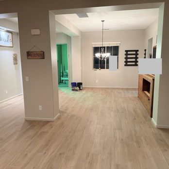 Hemet Flooring - Dining room - Carpeting Near Me - Hemet, California