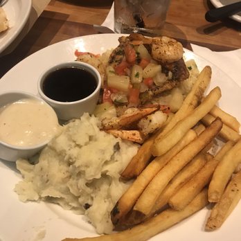 Cheddar's Scratch Kitchen - Key west chicken! Mashed potatoes were delicious! - American Near Me - Lutz, Florida