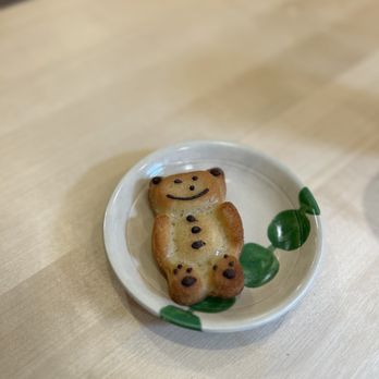 Le Phin - Bear cookie - Coffee & Tea Near Me - New York, New York Le Phin - Bear cookie - Coffee & Tea Near Me - New York, New York