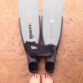 Westside Dive & Tackle - My new fins from Westside Dive & Tackle - Dive Shops Near Me - Waipahu, Hawaii Westside Dive & Tackle - My new fins from Westside Dive & Tackle - Dive Shops Near Me - Waipahu, Hawaii