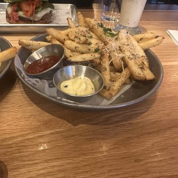 Gordon Ramsay Burger - Truffle Fries - Salad Near Me - Chicago, Illinois