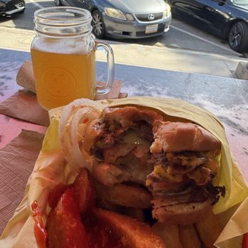 Hodad’s - Unparalleled burgers fries and beer - Burgers Near Me - San Diego, California Hodad’s - Unparalleled burgers fries and beer - Burgers Near Me - San Diego, California